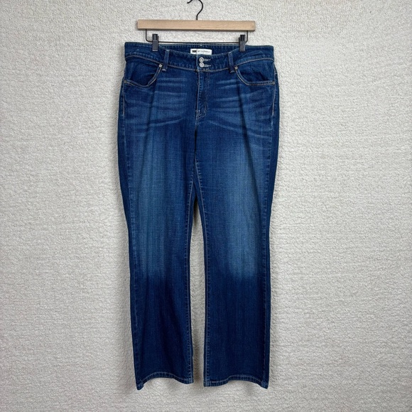 Levis Jeans Womens 16M Blue 529 Curvy Bootcut Whiskered Distressed 5-Pocket - Picture 1 of 16